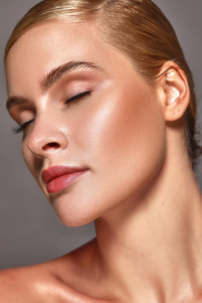 SKIN-LIKE HIGHLIGHTER | GOLDEN OPPORTUNITE