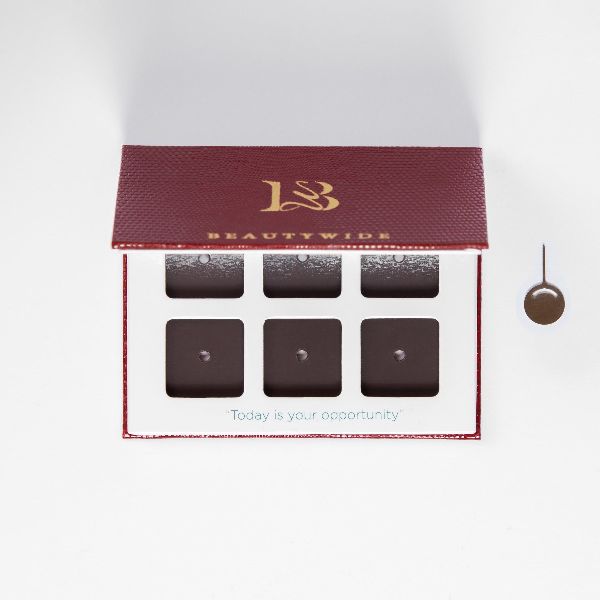 PALETTE 6 FARDS PERSONNALISABLE | ESSENTIELLE